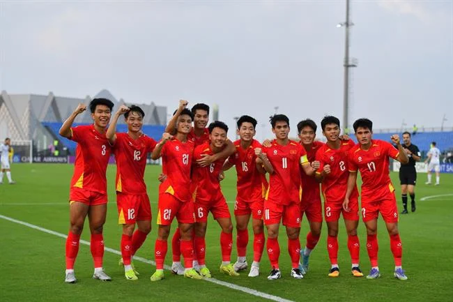 Hỗ trợ khách hàng VIP 24/7 f169 hiện đang mở